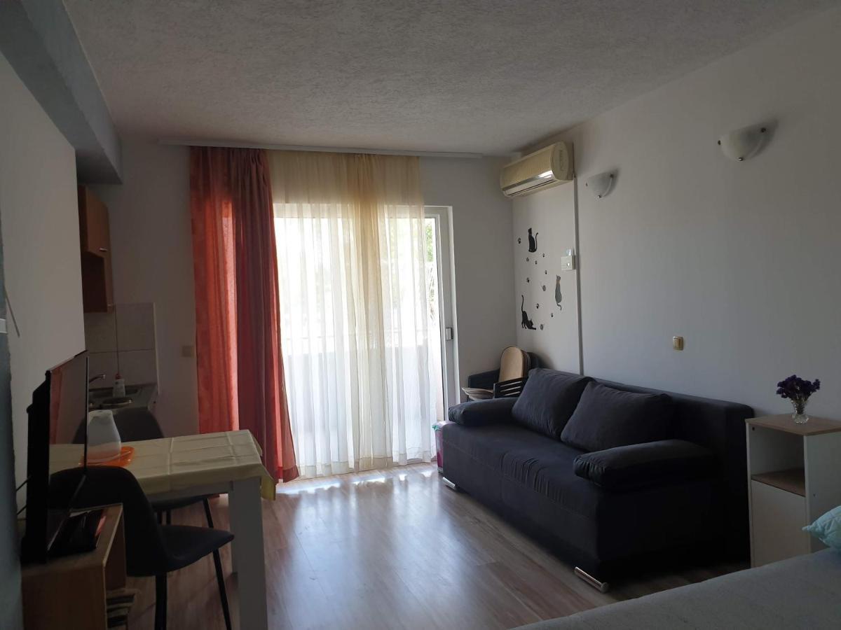 Apartment Perica Omiš Zewnętrze zdjęcie