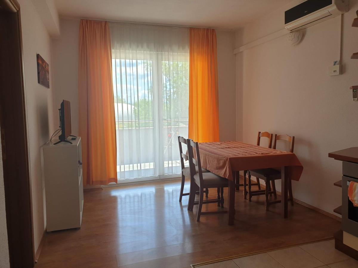 Apartment Perica Omiš Zewnętrze zdjęcie
